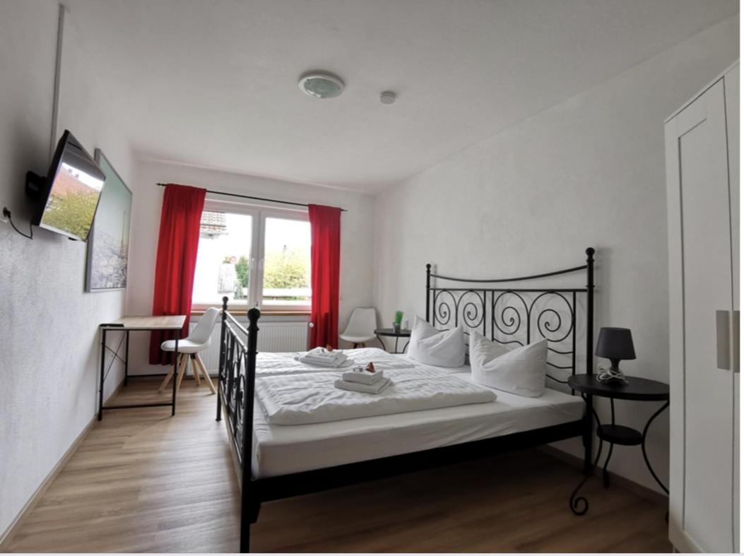 Hotel Wettlaufer Хомберг Стая снимка