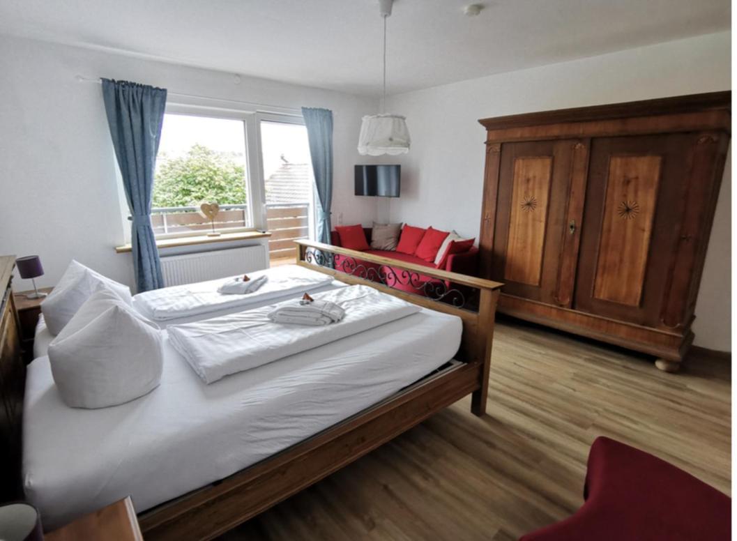 Hotel Wettlaufer Хомберг Екстериор снимка