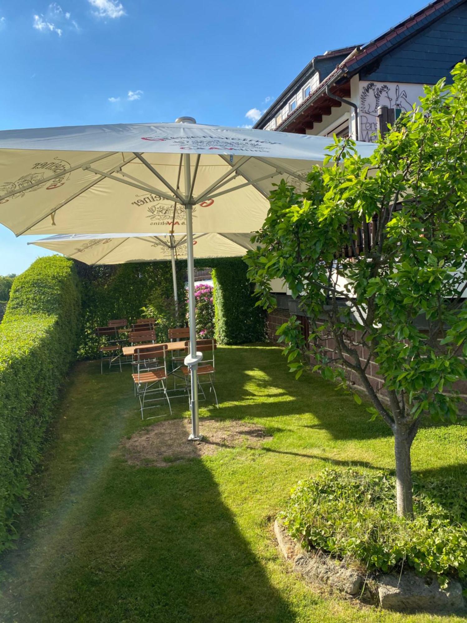 Hotel Wettlaufer Хомберг Екстериор снимка